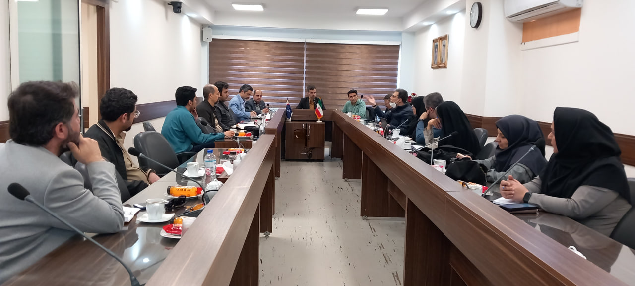 برگزاری نشست ارتباط با صنعت و جامعه دانشگاه در دانشکده ادبیات و علوم انسانی